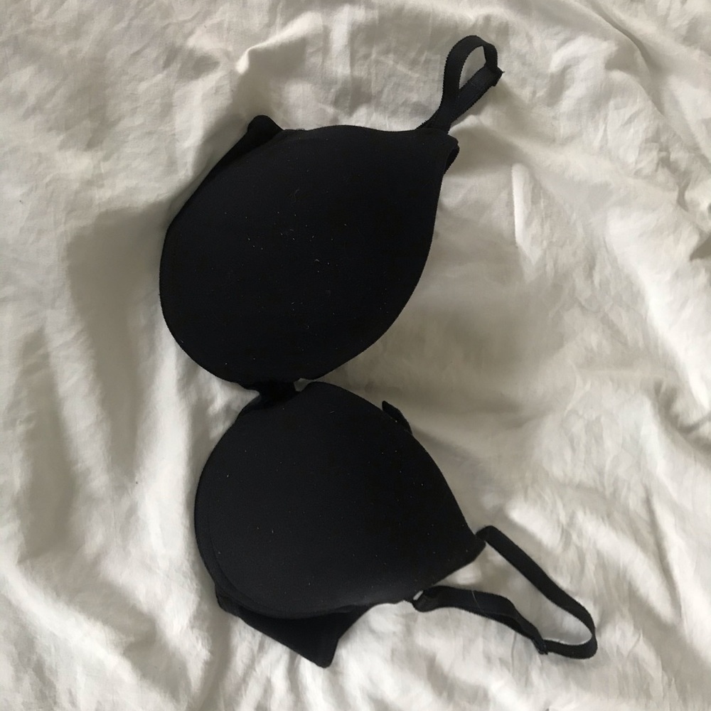 Victoria’s Secret black push up bra